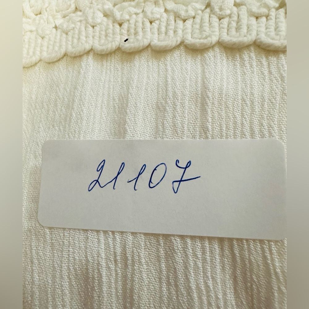 Studio West women's summer white light lace dress with embroidered Size M - Picture 9 of 9
